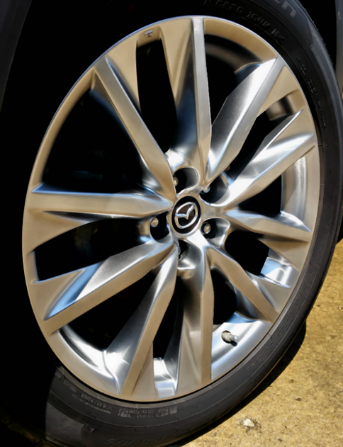 Vehicle wheel with bright metallic smooth satin paint. Satin Hypersilver appearance